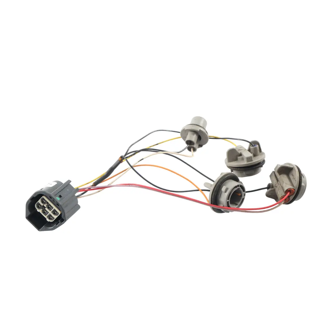 Mk3 Rear Tail Light Lamp Wiring Plug Socket Left N/S BM51-13405-AK to Ford Focus with Part number 1825321 Ford Focus Mk3 Rear Tail Light Lamp Wiring Plug Socket Left N/S BM51-13405-AK - SKU 1825321-1 - Part number 1825321