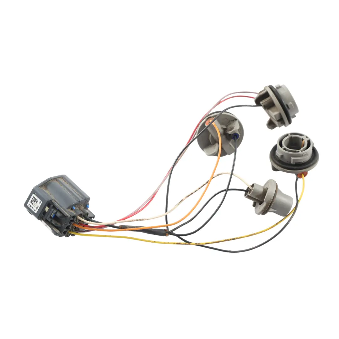 Mk3 Rear Tail Light Lamp Wiring Plug Socket Left N/S BM51-13405-AK to Ford Focus with Part number 1825321 Ford Focus Mk3 Rear Tail Light Lamp Wiring Plug Socket Left N/S BM51-13405-AK - SKU 1825321-1 - Part number 1825321