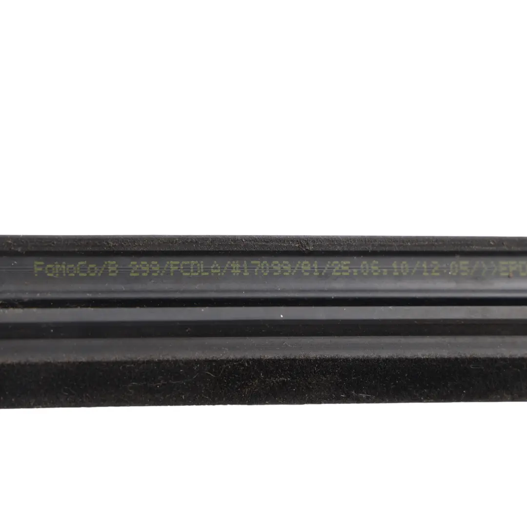 Door Window Outer Weatherstrip Rear Right O/S to Ford Fiesta Mk7 with Part number 1893424 Ford Fiesta Mk7 Door Window Outer Weatherstrip Rear Right O/S - SKU 1893424-1 - Part number 1893424
