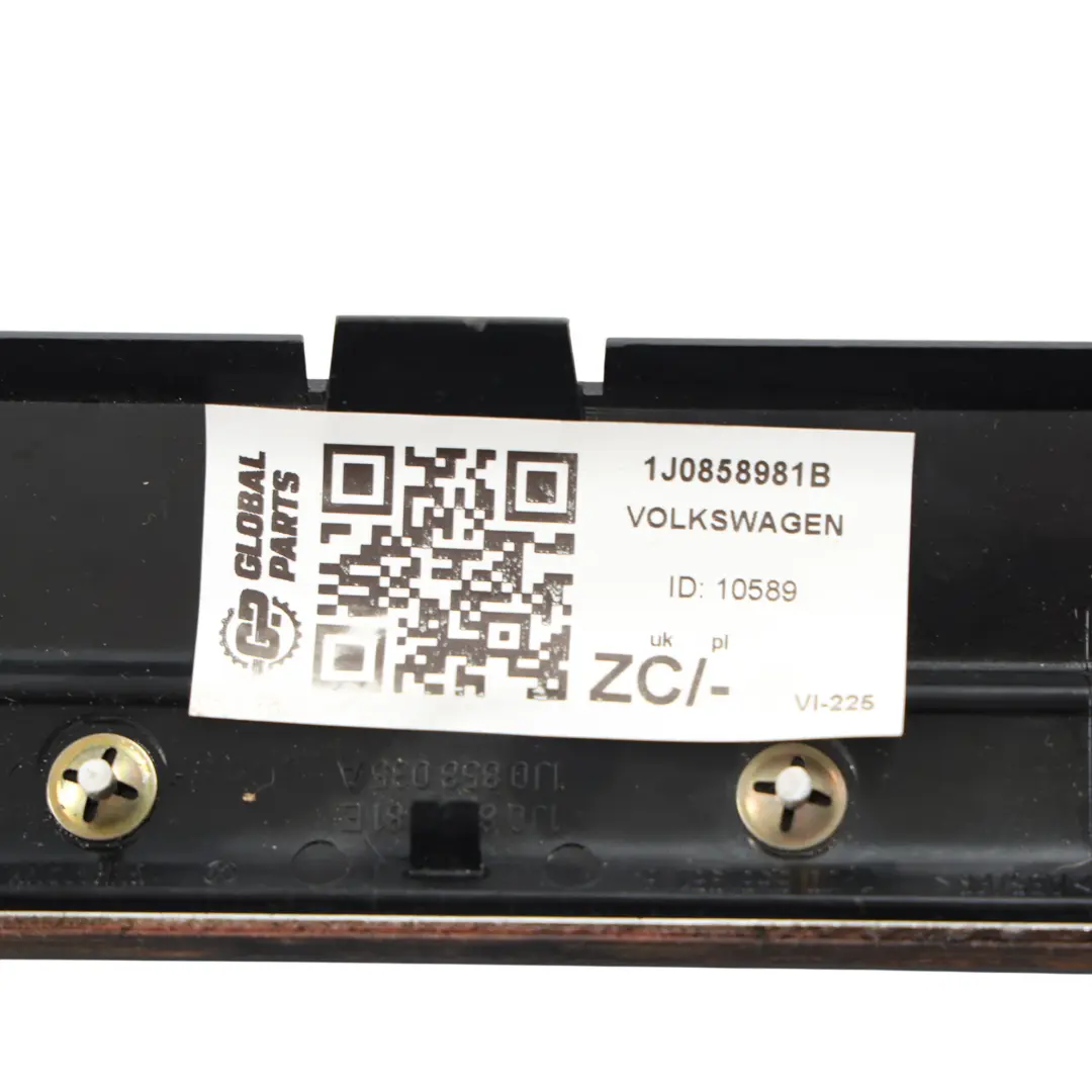 Volkswagen Golf MK4 Listwa Ozdobna Deski Rozdzielczej 1J0858035A - SKU 1J0858981B - Numer Części 1J0858981B