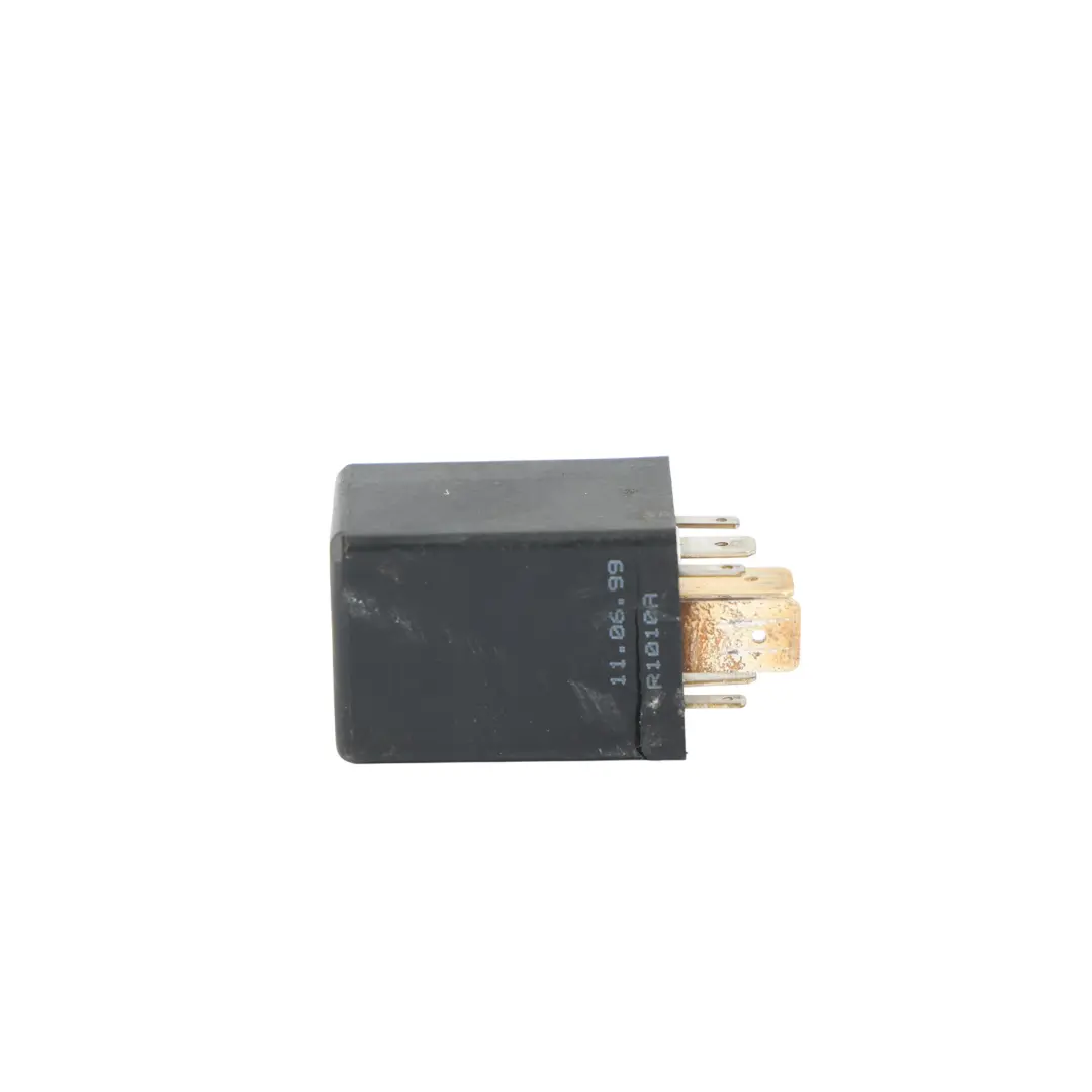 Mk4 Relais Pompe à Carburant 409 pour Volkswagen Golf Gti 1J à propos du numéro de pièce 1J0906383 Volkswagen Golf Gti 1J Mk4 Relais Pompe à Carburant 409 - SKU 1J0906383 - Numéro de pièce 1J0906383