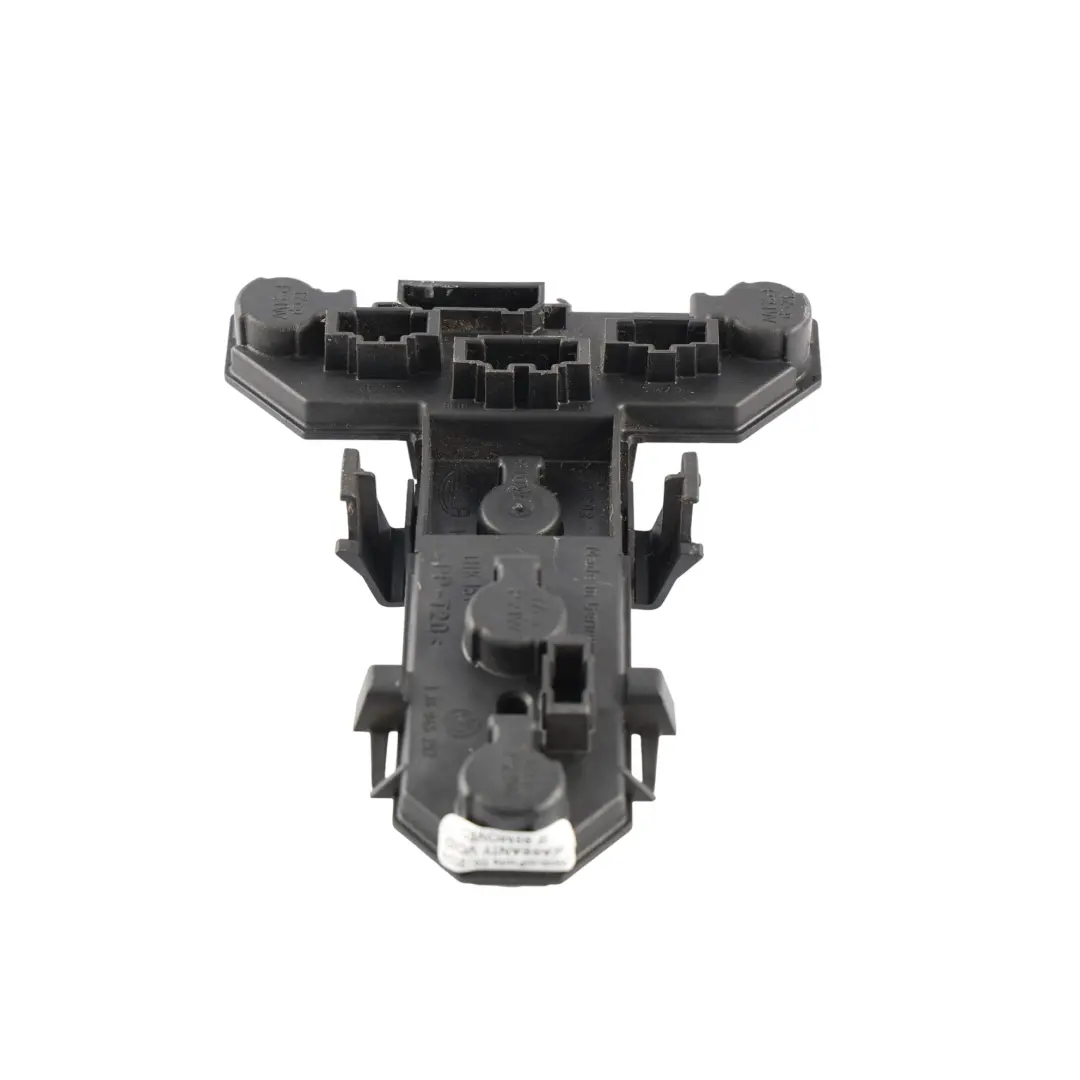 Mk4 Support Ampoule Feu Arrière Gauche Droit pour Volkswagen Golf à propos du numéro de pièce 1J6945257 Volkswagen Golf Mk4 Support Ampoule Feu Arrière Gauche Droit - SKU 1J6945257 - Numéro de pièce 1J6945257