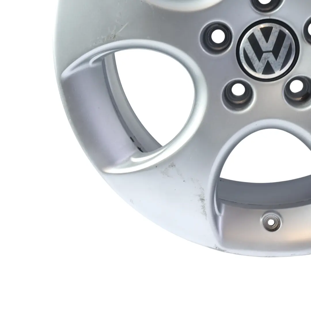 Mk5 GTI Silberne Leichtmetallfelge 17" ET:51 7.5J für VW Volkswagen Golf mit Teilenummer 1K0601025AC VW Volkswagen Golf Mk5 GTI Silberne Leichtmetallfelge 17" ET:51 7.5J - SKU 1K0601025AC-1 - Teilenummer 1K0601025AC