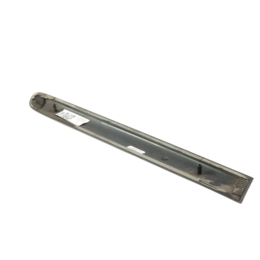 Mk5 3 Portes Baguette Aile Arrière Gauche Noir Magic C9Z pour Volkswagen Golf à propos du numéro de pièce 1K3853535A Volkswagen Golf Mk5 3 Portes Baguette Aile Arrière Gauche Noir Magic C9Z - SKU 1K3853535A-BLM - Numéro de pièce 1K3853535A
