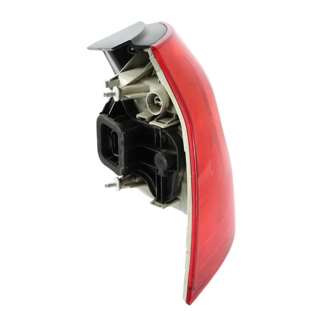 Volkswagen Golf Mk5 Lampa Tylna W Klapie Bagażnika Prawa - SKU 1K6945094F-1 - Numer Części 1K6945094F