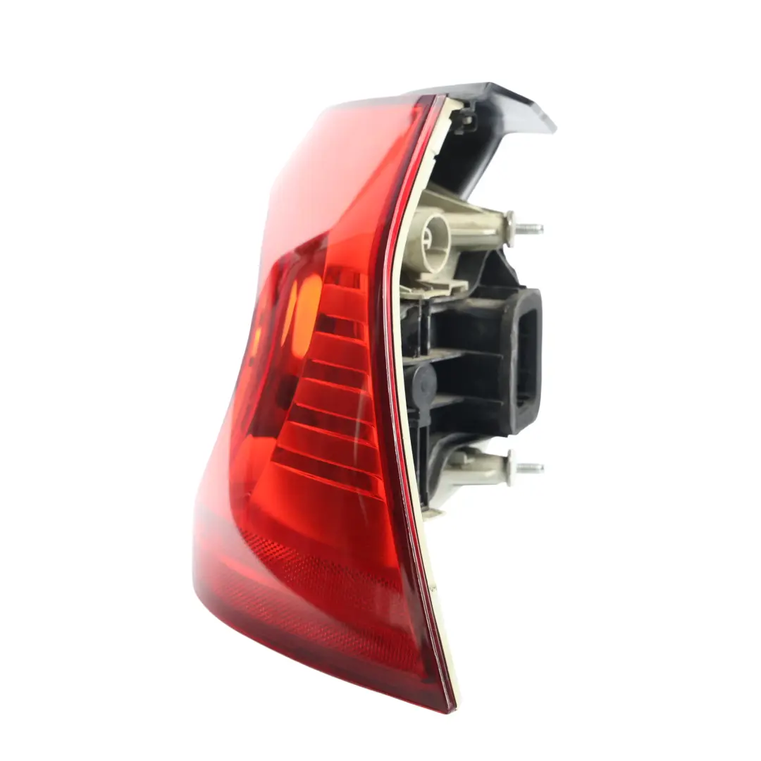 Mk5 1K Tail Light Outer Lamp Rear Right O/S to Volkswagen Golf with Part number 1K6945096N Volkswagen Golf Mk5 1K Tail Light Outer Lamp Rear Right O/S - SKU 1K6945096N - Part number 1K6945096N