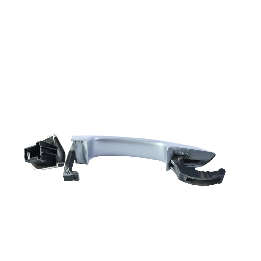 MK6 Sharan 7N Maniglia Porta Post. Sin. Argento Reflex A7W per Volkswagen Golf con numero di parte 1K8837205F Volkswagen Golf MK6 Sharan 7N Maniglia Porta Post. Sin. Argento Reflex A7W - SKU RHD-1K8837205F-RES - Numero di parte 1K8837205F