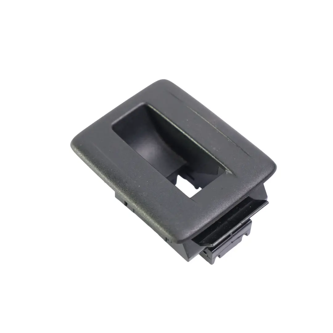 Volkswagen Scirocco Mk3 Uchwyt Ramka Włącznika Szyby - SKU 1K8959851J - Numer Części 1K8959851J