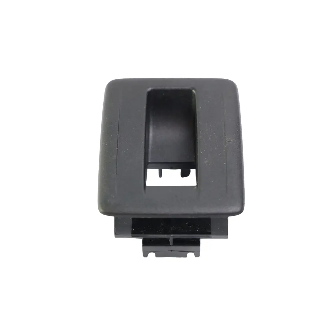 Mk3 Uchwyt Ramka Włącznika Szyby do Volkswagen Scirocco o numerze 1K8959851J Volkswagen Scirocco Mk3 Uchwyt Ramka Włącznika Szyby - SKU 1K8959851J - Numer Części 1K8959851J