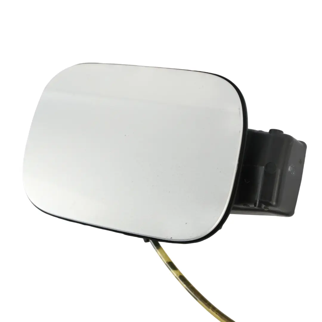 Mk6 Variant Sportello Carburante Argento Metallizzato A7W per Volkswagen Golf con numero di parte 1K9809857B Volkswagen Golf Mk6 Variant Sportello Carburante Argento Metallizzato A7W - SKU 1K9809857B-RES - Numero di parte 1K9809857B