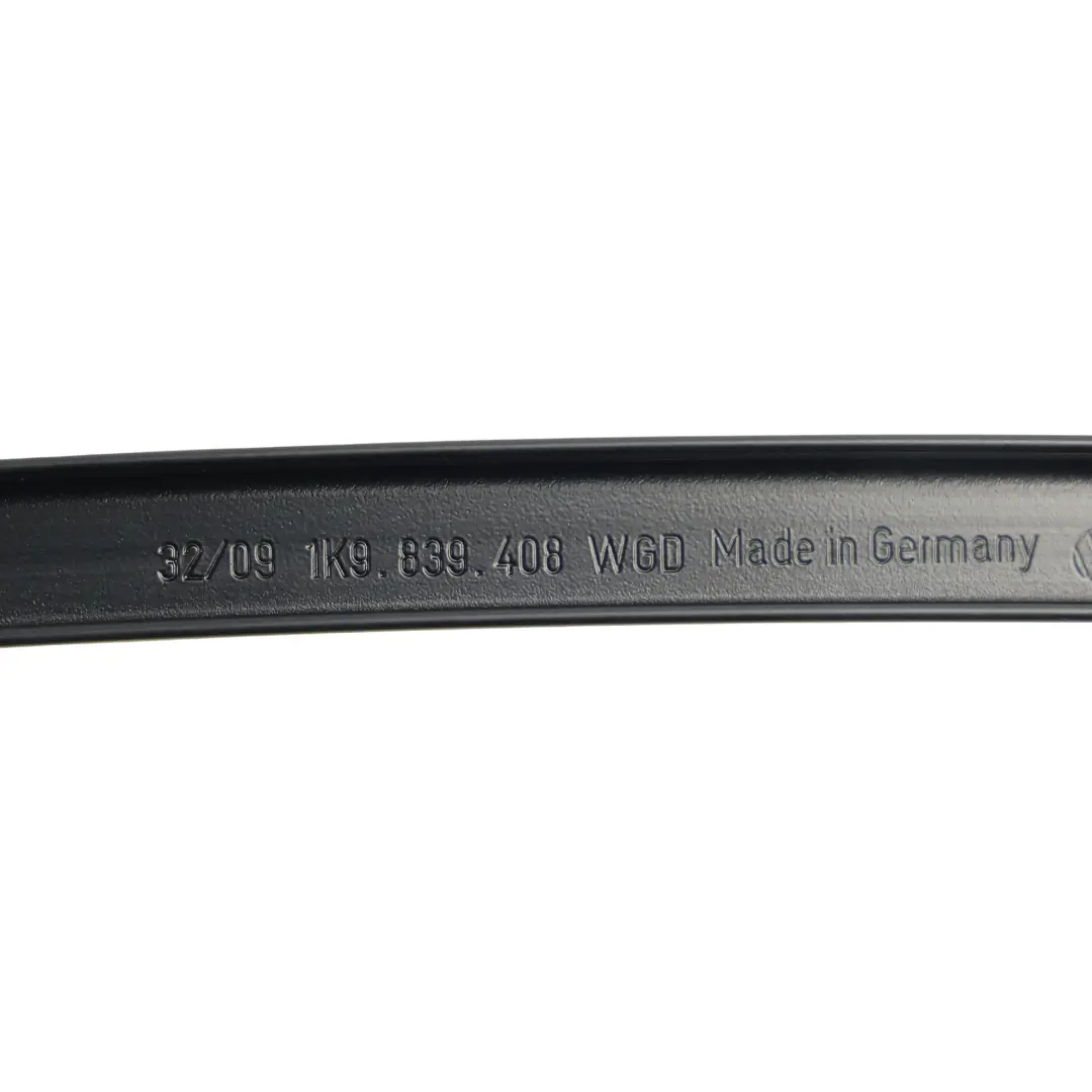 Volkswagen Golf Variant AJ5 Fensterführungsschiene Tür Hinten Rechts - SKU 1K9839408 - Teilenummer 1K9839408