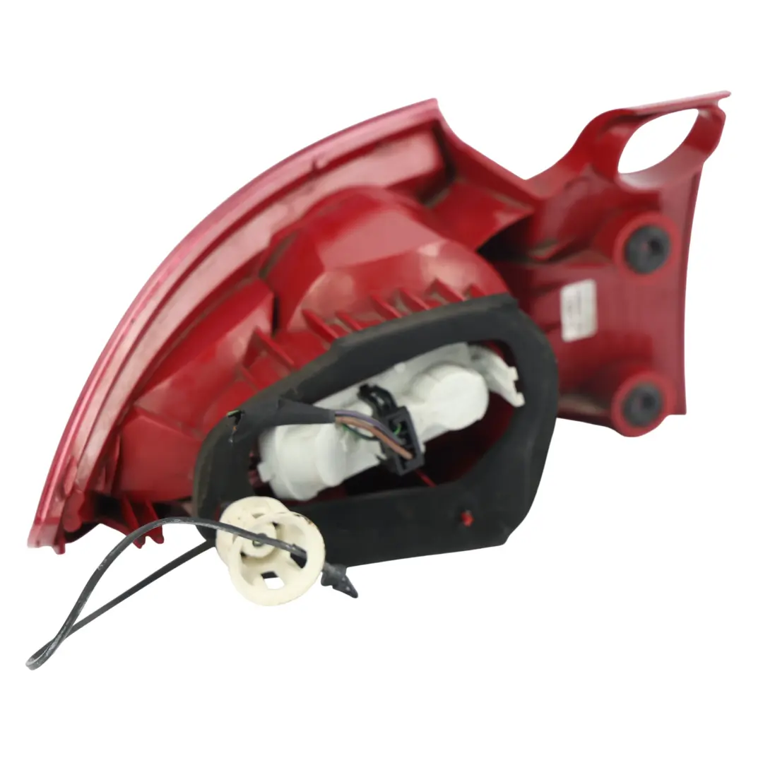 MK2 1P Rear Tail LED Light Lamp Right O/S 1P0945096J to Seat Leon with Part number 1P0945112D Seat Leon MK2 1P Rear Tail LED Light Lamp Right O/S 1P0945096J - SKU 1P0945112D - Part number 1P0945112D
