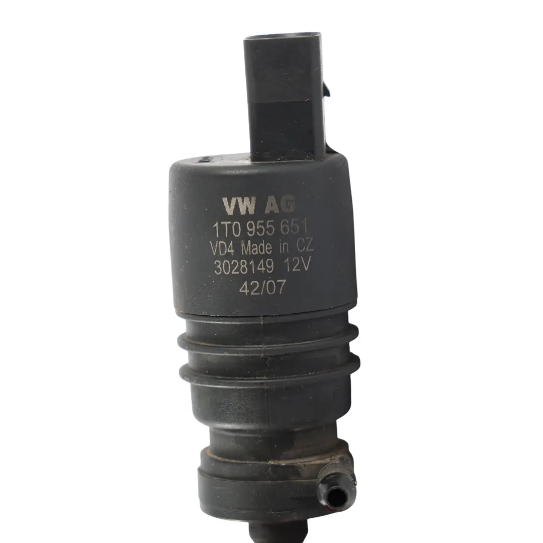 Scheibenwaschanlage Behälter mit Pumpe für Audi A4 B7 mit Teilenummer 1T0955651 Audi A4 B7 Scheibenwaschanlage Behälter mit Pumpe - SKU 1T0955651-1 - Teilenummer 1T0955651
