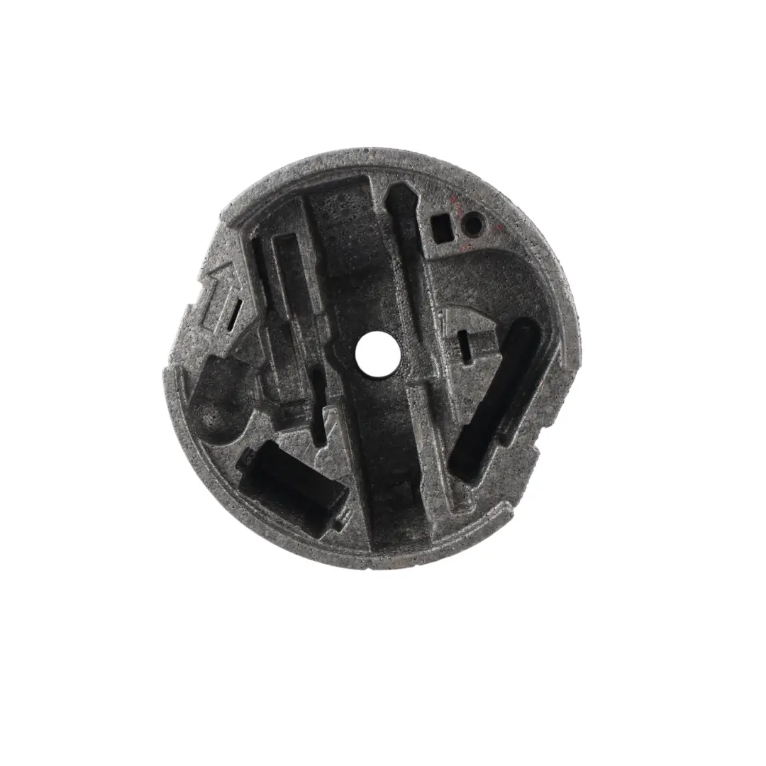 1Z Car Jack Tow Eye Towing Eye Tire Wrench Tool Kit to Skoda Octavia with Part number 1Z0012115B Skoda Octavia 1Z Car Jack Tow Eye Towing Eye Tire Wrench Tool Kit - SKU 1Z0012115B-1 - Part number 1Z0012115B