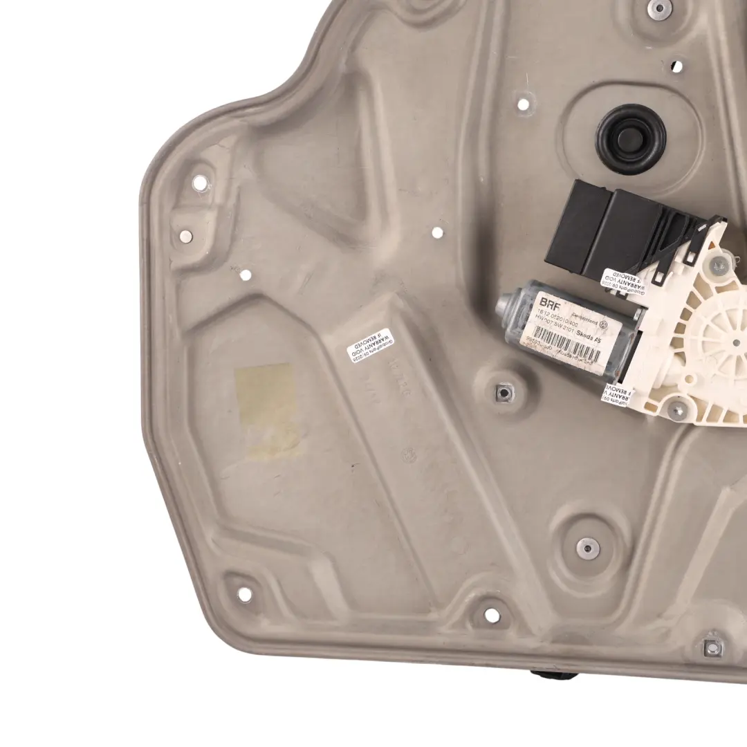 1Z Window Lifter Regulator Motor Rear Right O/S to Skoda Octavia with Part number 1Z0839462A Skoda Octavia 1Z Window Lifter Regulator Motor Rear Right O/S - SKU 1Z0839462A-1 - Part number 1Z0839462A