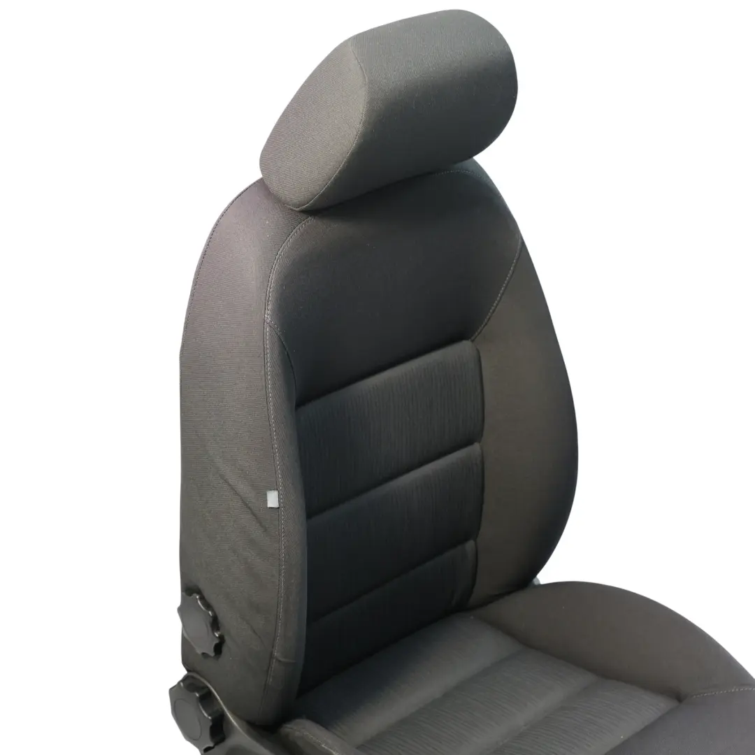 1Z Mk2 Fotel Prawy Przód Lędźwiowy Elegance Tkanina Onyx do Skoda Octavia o numerze 1Z0881806EB Skoda Octavia 1Z Mk2 Fotel Prawy Przód Lędźwiowy Elegance Tkanina Onyx - SKU 1Z0881806EB-1 - Numer Części 1Z0881806EB