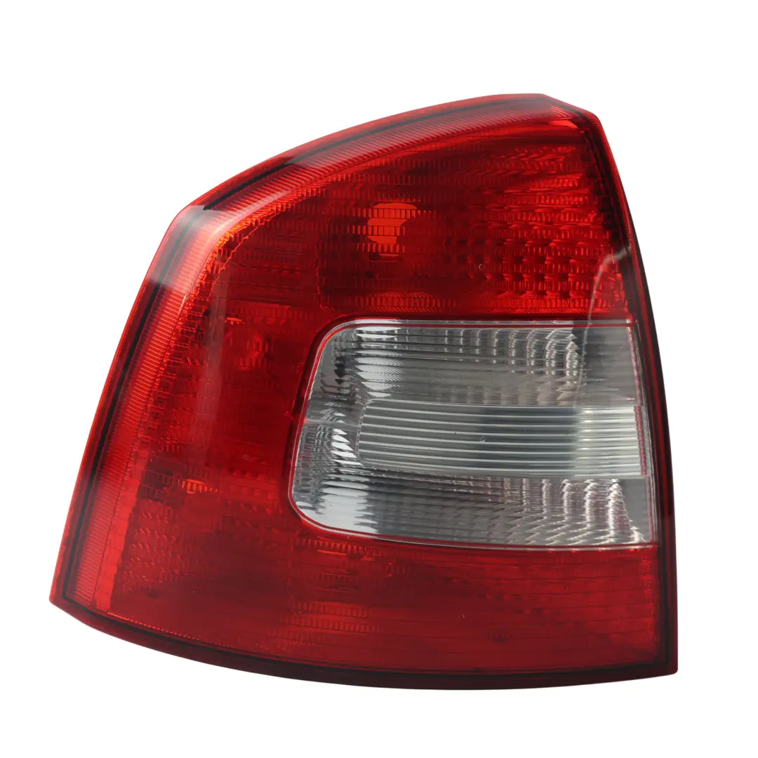 Skoda Octavia Mk2 1Z Tail Light Side Panel Lamp Rear Left N/S - SKU 1Z5945111B-1 - Part number 1Z5945111B
