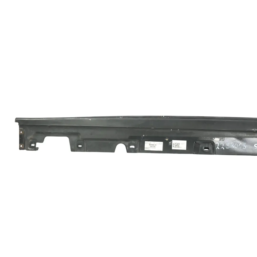 Próg Listwa Progowa Prawa M5 M-Pakiet Schwarz 2 Czarny - 668 do BMW F10 o numerze 2298068 BMW F10 Próg Listwa Progowa Prawa M5 M-Pakiet Schwarz 2 Czarny - 668 - SKU 2298068-SCH - Numer Części 2298068