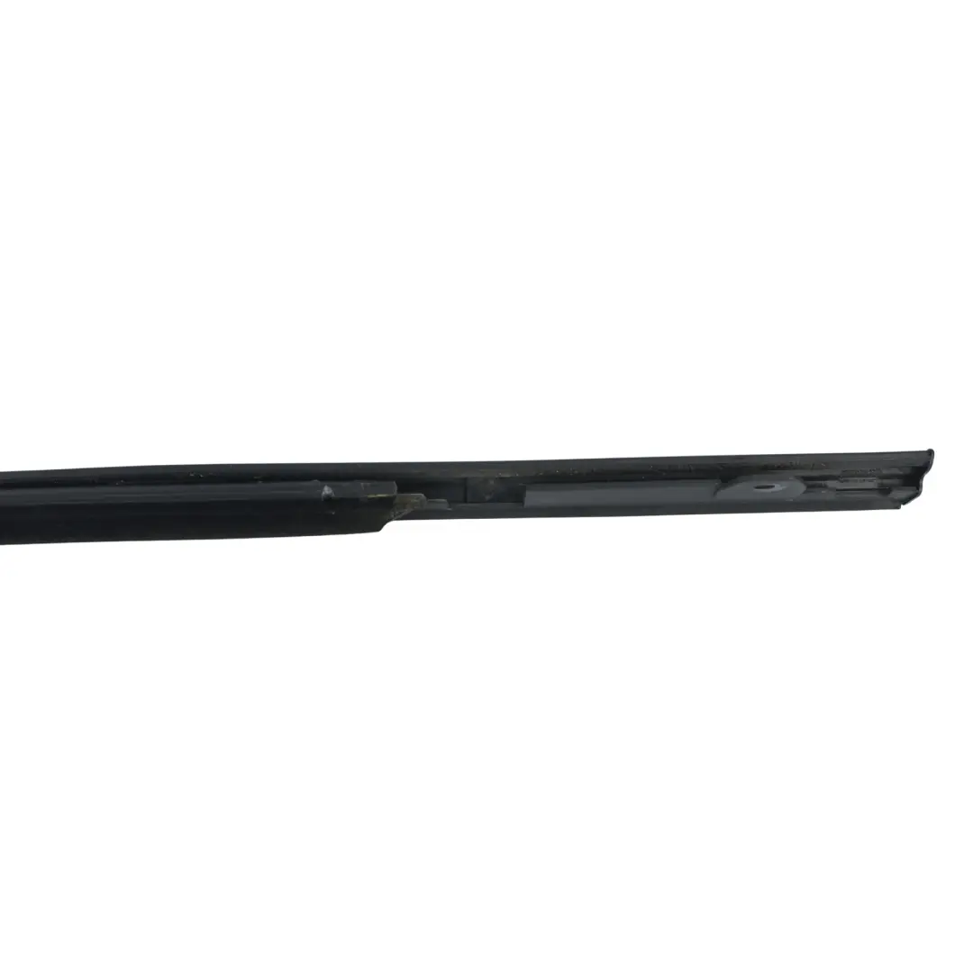 Ford Fiesta St-3 Mk8 Front Door Weatherstrip Seal Outer Right O/S H1BB-B20562-AJ - SKU 2347384 - Part number 2347384