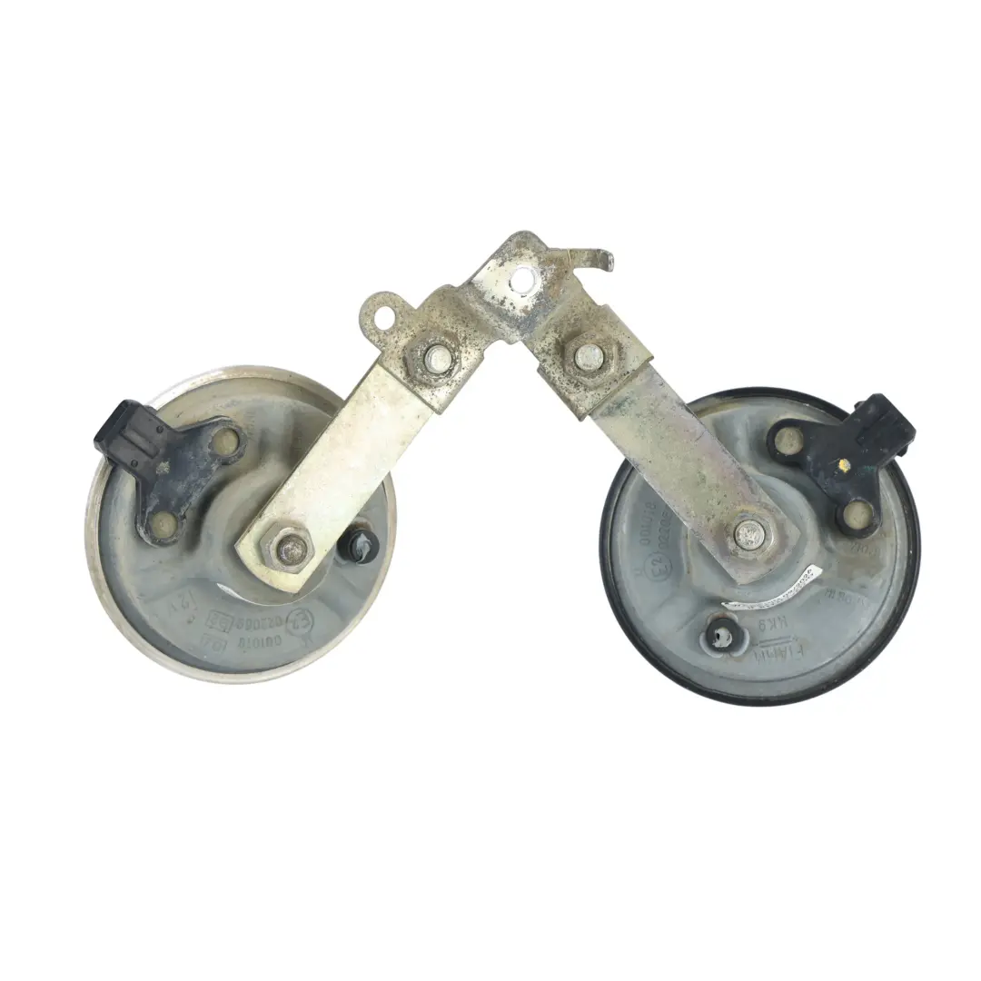 Horn Signalhorn Niedrig Hoch mit Halterung AB39-13A803-AC für Ford Ranger T6 mit Teilenummer 2378945 Ford Ranger T6 Horn Signalhorn Niedrig Hoch mit Halterung AB39-13A803-AC - SKU 2378945-1 - Teilenummer 2378945