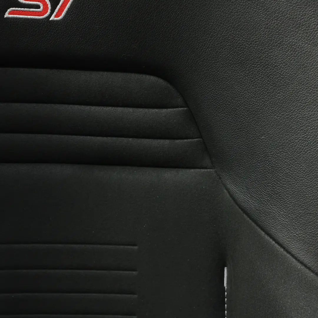 MK8 3Dr Fotel Przedni Prawy Recaro Grzanie Skóra Alcantara do Ford Fiesta ST o numerze 2519363 Ford Fiesta ST MK8 3Dr Fotel Przedni Prawy Recaro Grzanie Skóra Alcantara - SKU 2519363 - Numer Części 2519363