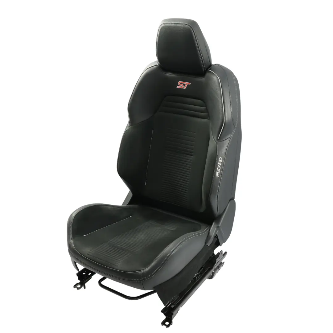 Ford Fiesta ST MK8 3Dr Fotel Przedni Prawy Recaro Grzanie Skóra Alcantara - SKU 2519363 - Numer Części 2519363