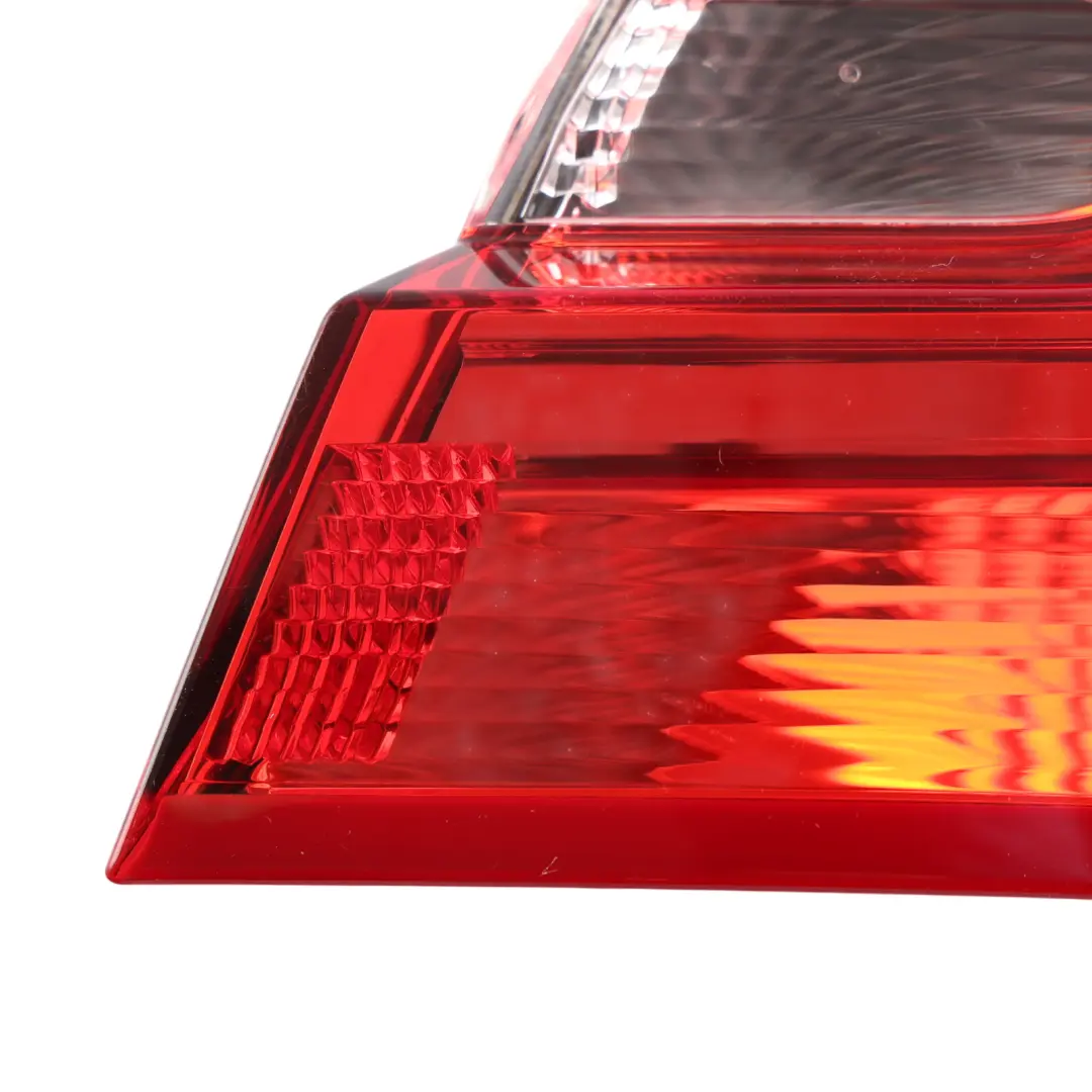 Mk8 Tail Light Lamp LED Taillight Rear Right O/S H1BB-13404-AJ to Ford Fiesta with Part number 2527135 Ford Fiesta Mk8 Tail Light Lamp LED Taillight Rear Right O/S H1BB-13404-AJ - SKU 2527135 - Part number 2527135