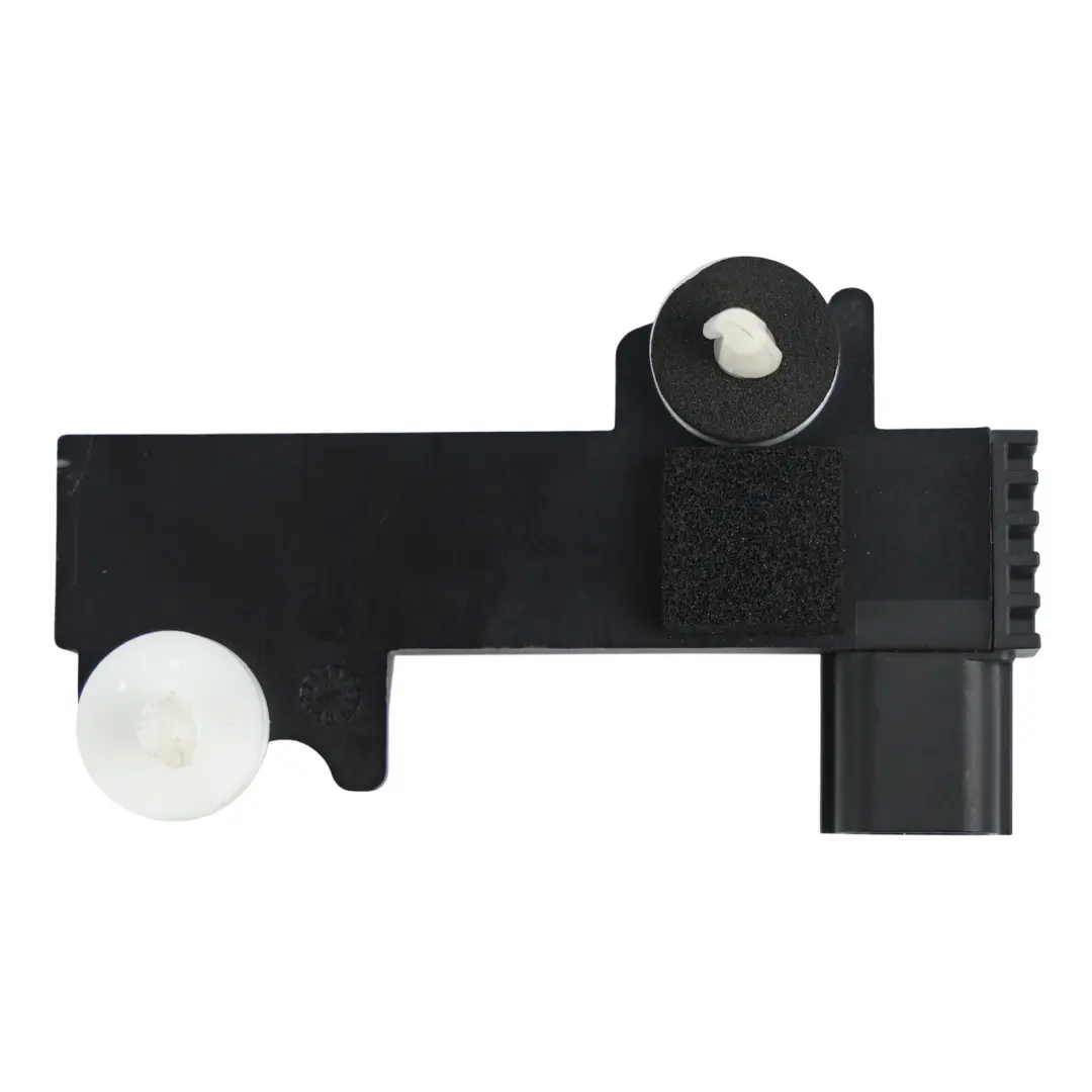 C482 Keyless Entry Antenna Module Rear Tailgate DS7T-15603-EA to Ford Kuga with Part number 2532404 Ford Kuga C482 Keyless Entry Antenna Module Rear Tailgate DS7T-15603-EA - SKU 2532404 - Part number 2532404
