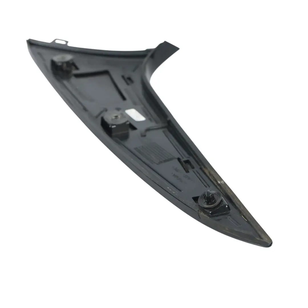 MK3 Listwa Spoilera Klapy Bagażnika Prawa LV4B-S442A92-CB do Ford Kuga o numerze 2597011 Ford Kuga MK3 Listwa Spoilera Klapy Bagażnika Prawa LV4B-S442A92-CB - SKU 2597011 - Numer Części 2597011