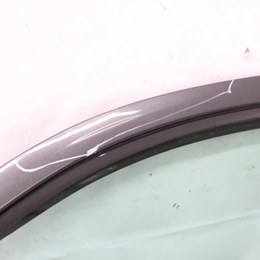 Tapa Puerta Izquierda Metálico Magnético 7J para Ford Transit Connect con número de pieza 2707402 Ford Transit Connect Tapa Puerta Izquierda Metálico Magnético 7J - SKU 2707402-MGT - Número de pieza 2707402