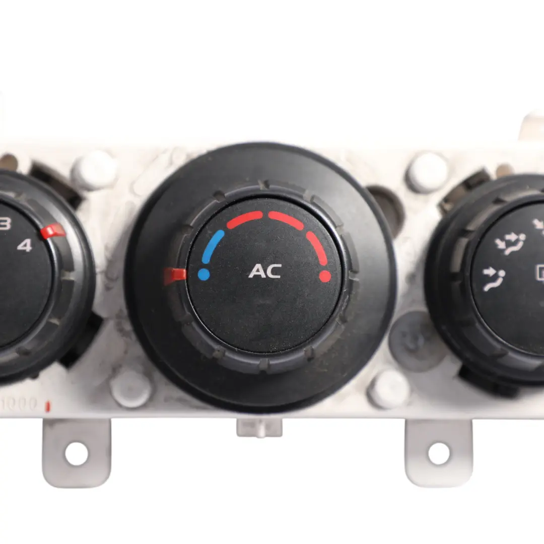 Mk3 Vauxhall Movano A/C Heater Climate Control Unit to Renault Master with Part number 275100013R Renault Master Mk3 Vauxhall Movano A/C Heater Climate Control Unit - SKU 275100013R - Part number 275100013R