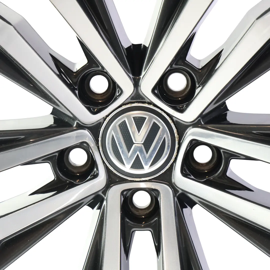 Felga Aluminiowa 19" 8J ET:47 Suzuka do Volkswagen T-Roc R o numerze 2GA601025F Volkswagen T-Roc R Felga Aluminiowa 19" 8J ET:47 Suzuka - SKU 2GA601025F-1 - Numer Części 2GA601025F
