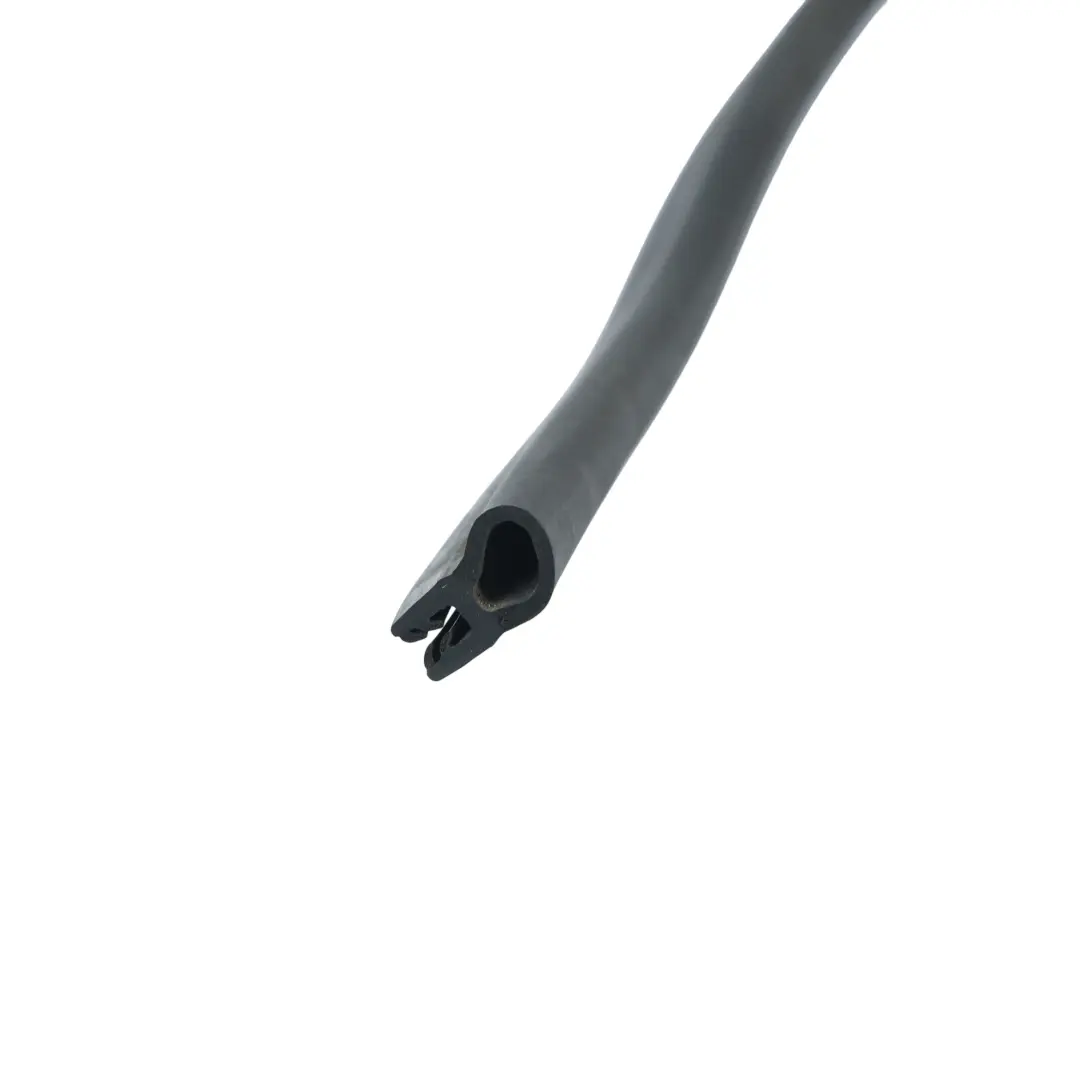 Guarnizione Scatola Acqua Coperchio Cofano per Volkswagen T-Roc con numero di parte 2GA823723 Volkswagen T-Roc Guarnizione Scatola Acqua Coperchio Cofano - SKU 2GA823723 - Numero di parte 2GA823723