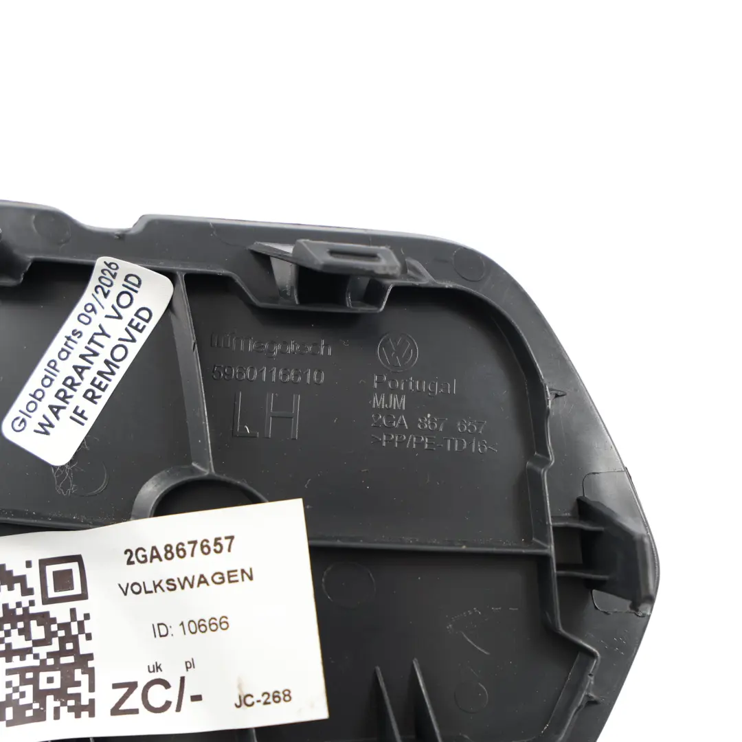 Tapicerka Bagażnika Panel Osłona Lewy do Volkswagen T-Roc o numerze 2GA867657 Volkswagen T-Roc Tapicerka Bagażnika Panel Osłona Lewy - SKU 2GA867657 - Numer Części 2GA867657