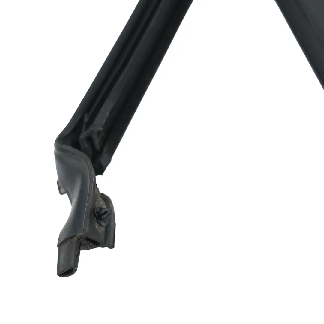 Joint Cadre Vitre Guide Arrière Gauche pour Volkswagen Polo Gti Aw1 à propos du numéro de pièce 2GS839439K Volkswagen Polo Gti Aw1 Joint Cadre Vitre Guide Arrière Gauche - SKU 2GS839439K - Numéro de pièce 2GS839439K