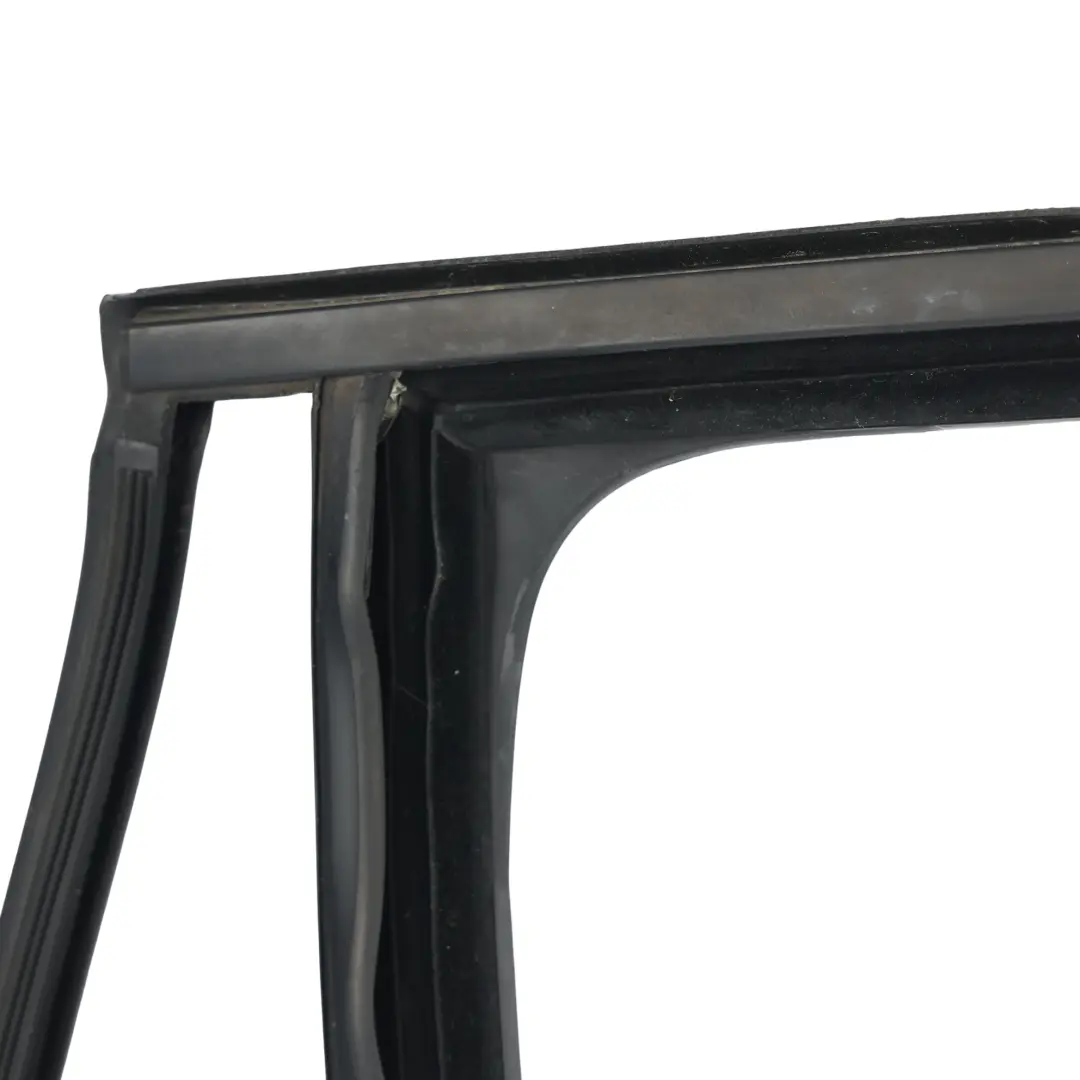 Joint Cadre Vitre Guide Arrière Gauche pour Volkswagen Polo Gti Aw1 à propos du numéro de pièce 2GS839439K Volkswagen Polo Gti Aw1 Joint Cadre Vitre Guide Arrière Gauche - SKU 2GS839439K - Numéro de pièce 2GS839439K