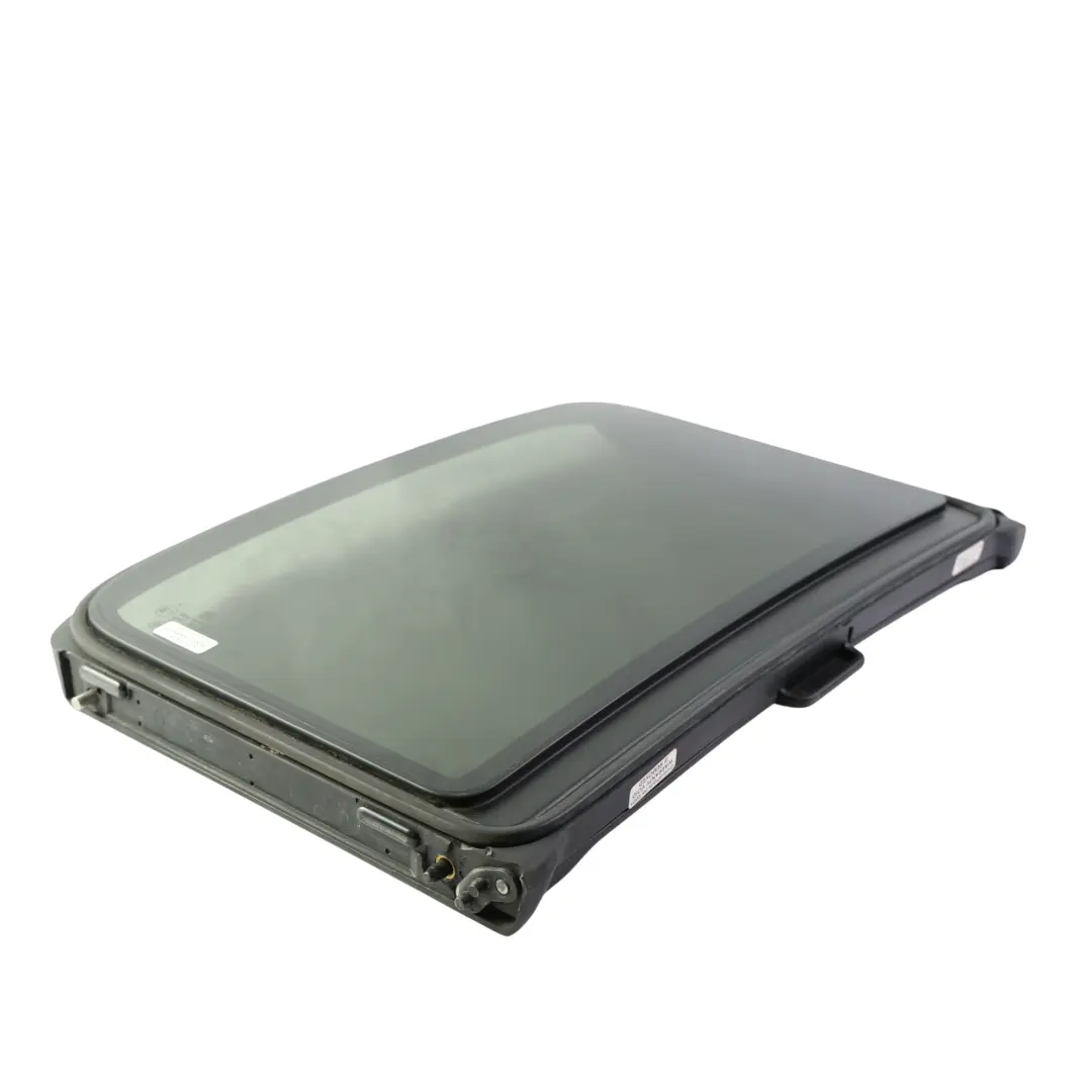 Seitenscheibe Hinten Links AS2 für Volkswagen Caddy Maxi mit Teilenummer 2K0847795D Volkswagen Caddy Maxi Seitenscheibe Hinten Links AS2 - SKU 2K0847795D - Teilenummer 2K0847795D