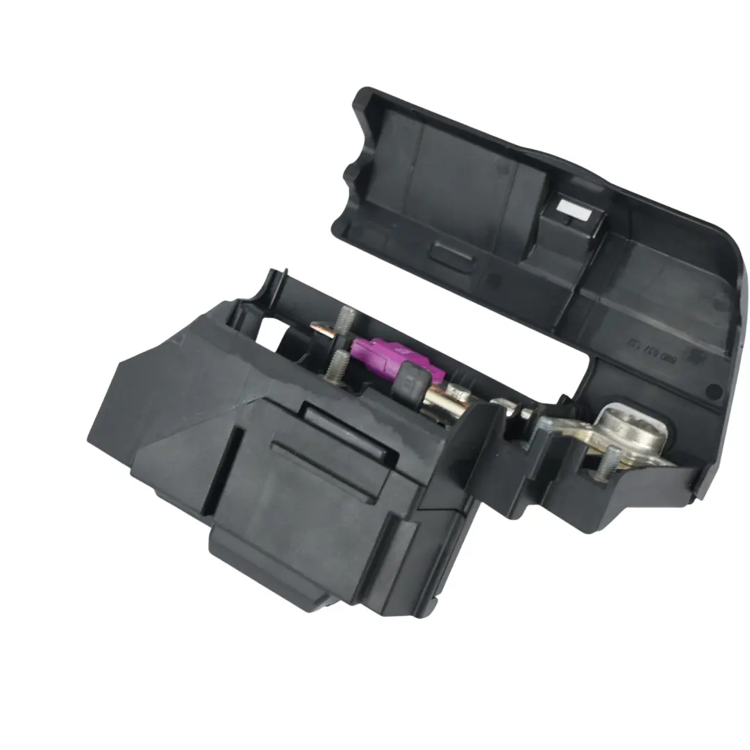 Volkswagen Polo GTI AW1 Rear Battery Potential Distributor Positive - SKU 2Q0915459 - Part number 2Q0915459