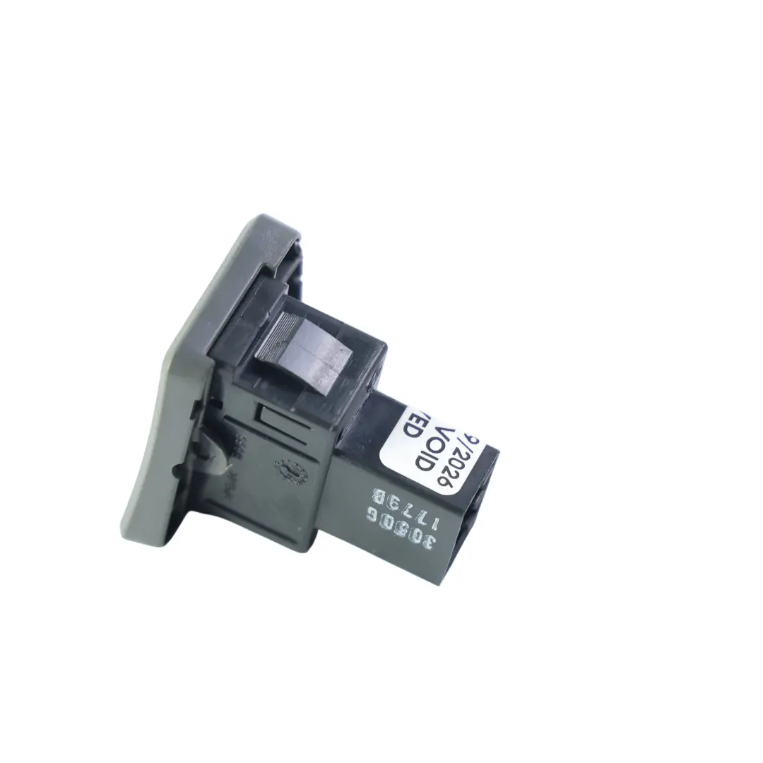 Mk2 Door Window Lifter Switch Button Unit to Fiat Panda with Part number 305061779B Fiat Panda Mk2 Door Window Lifter Switch Button Unit - SKU 305061779B - Part number 305061779B