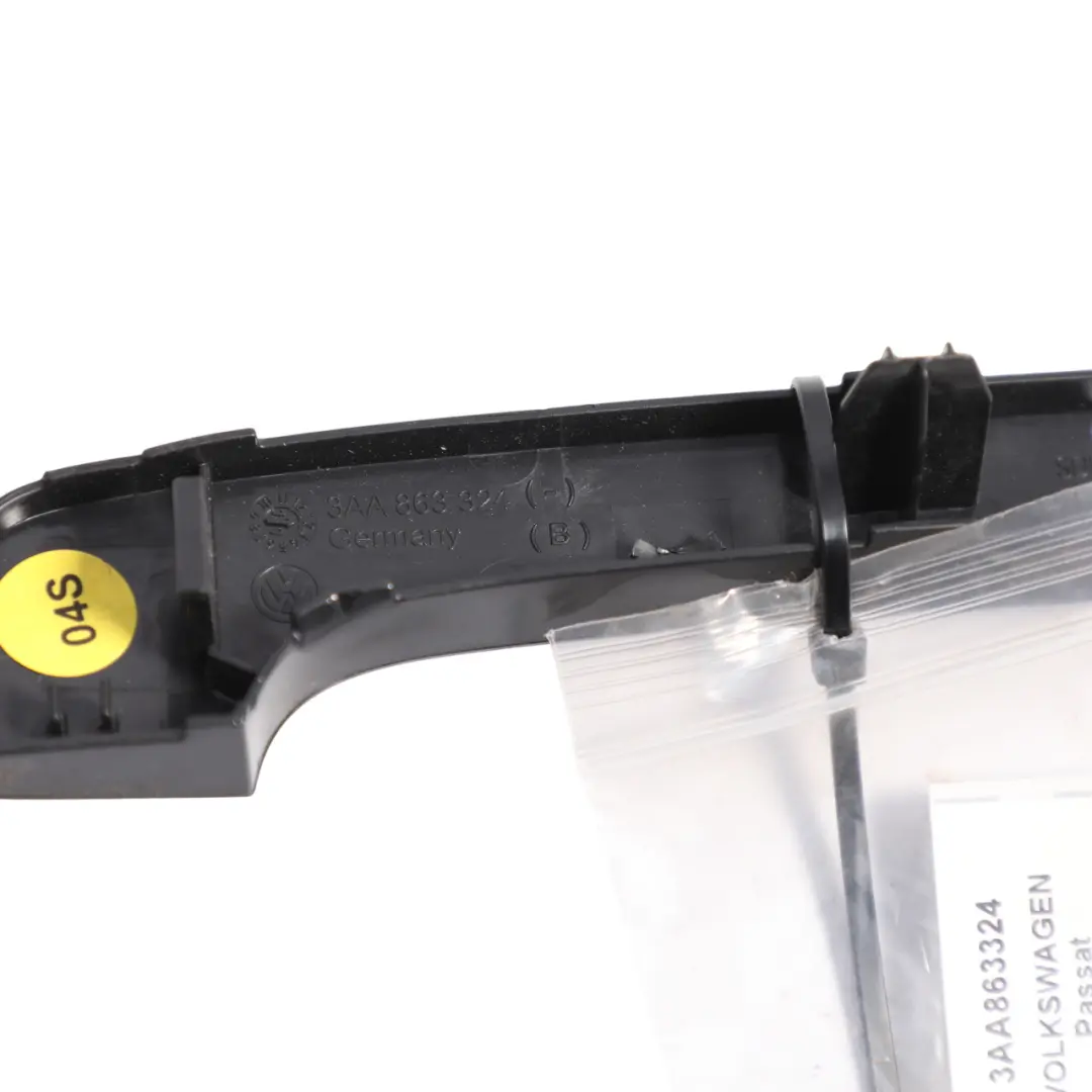 Centre Console Lower Gear Stick Trim Cover to Volkswagen Passat B7 with Part number 3AA863324 Volkswagen Passat B7 Centre Console Lower Gear Stick Trim Cover - SKU 3AA863324 - Part number 3AA863324