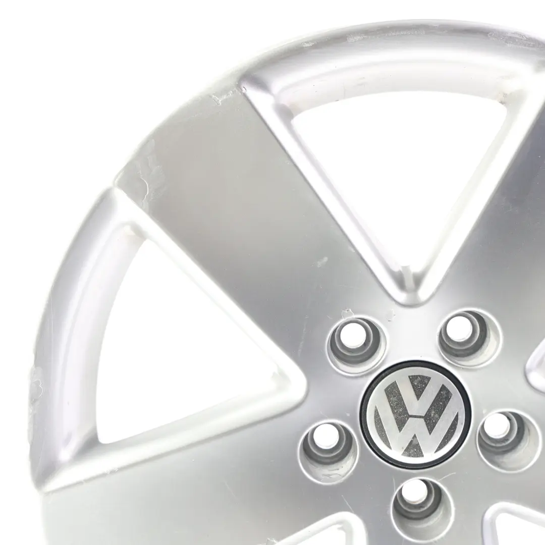 Felga Aluminiowa Srebrna 17" 7.5J ET47 do Volkswagen Passat B6 o numerze 3C0601025E Volkswagen Passat B6 Felga Aluminiowa Srebrna 17" 7.5J ET47 - SKU 3C0601025E-2 - Numer Części 3C0601025E