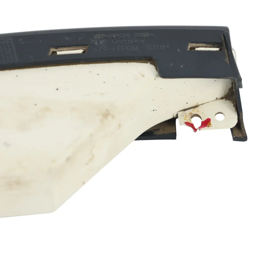 Front Bumper Turn Indicator Light Lamp Left N/S 3C0807717 to Volkswagen Passat B6 with Part number 3C08077170 Volkswagen Passat B6 Front Bumper Turn Indicator Light Lamp Left N/S 3C0807717 - SKU 3C08077170 - Part number 3C08077170