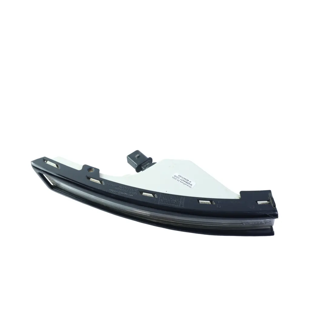 Volkswagen Passat B6 Ramka Kierunkowskazu Przednia Prawa - SKU 3C0807718C - Numer Części 3C0807718C