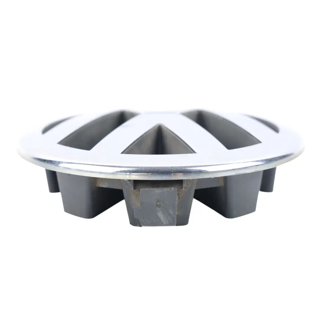 Griglia Paraurti Anteriore Stemma 130MM per Volkswagen Passat B6 Cover con numero di parte 3C0853601C Volkswagen Passat B6 Cover Griglia Paraurti Anteriore Stemma 130MM - SKU 3C0853601C - Numero di parte 3C0853601C