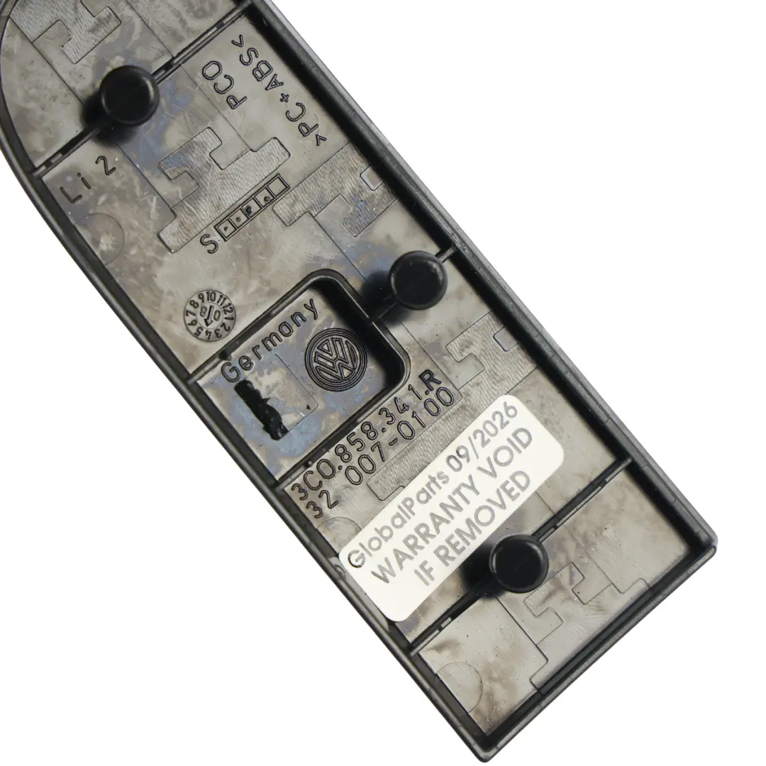 Panel Deski Rozdzielczej Środkowy Lewy do Volkswagen Passat B6 o numerze 3C0858341R Volkswagen Passat B6 Panel Deski Rozdzielczej Środkowy Lewy - SKU 3C0858341R - Numer Części 3C0858341R