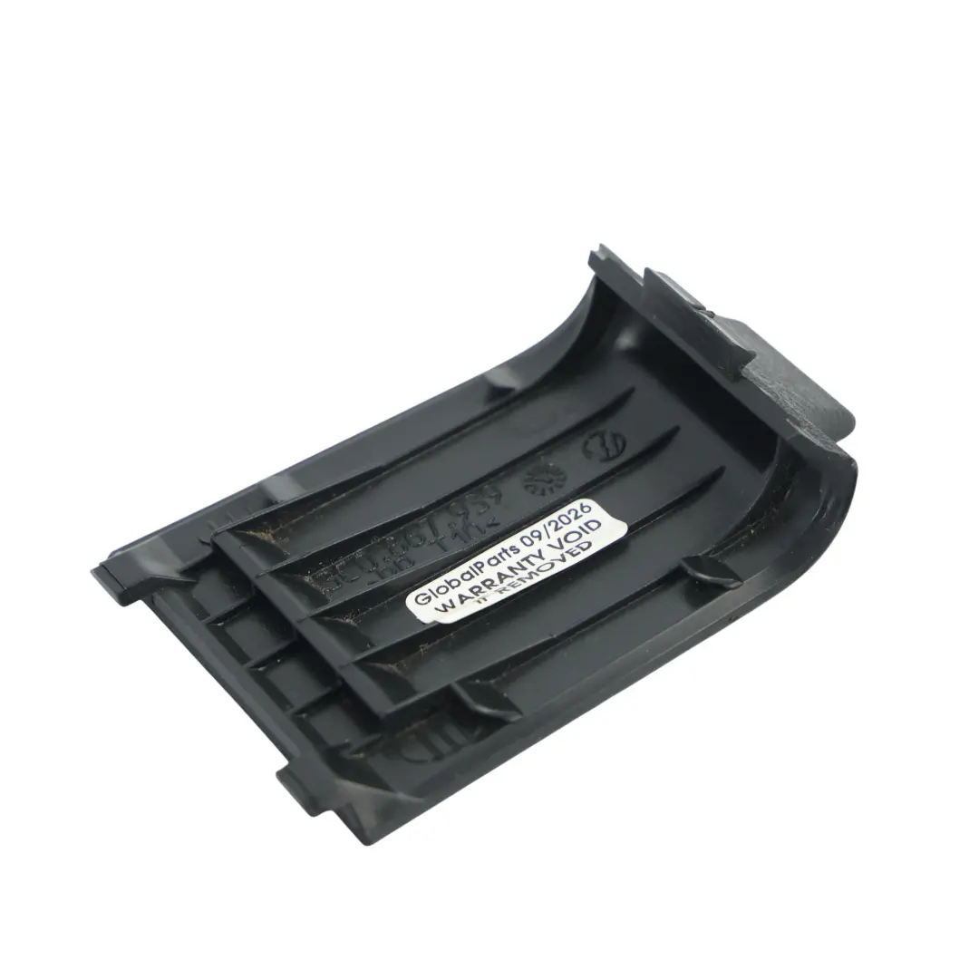 Panel Drzwi Przednich Schowek Prawy do Volkswagen Passat B6 o numerze 3C0867939 Volkswagen Passat B6 Panel Drzwi Przednich Schowek Prawy - SKU 3C0867939 - Numer Części 3C0867939