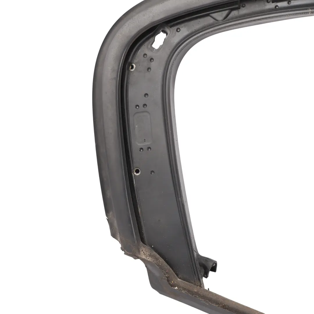 Door Window Glass Guide Trim Seal Right O/S to VW Passat B6 Saloon Rear with Part number 3C5839432H VW Passat B6 Saloon Rear Door Window Glass Guide Trim Seal Right O/S - SKU 3C5839432H - Part number 3C5839432H
