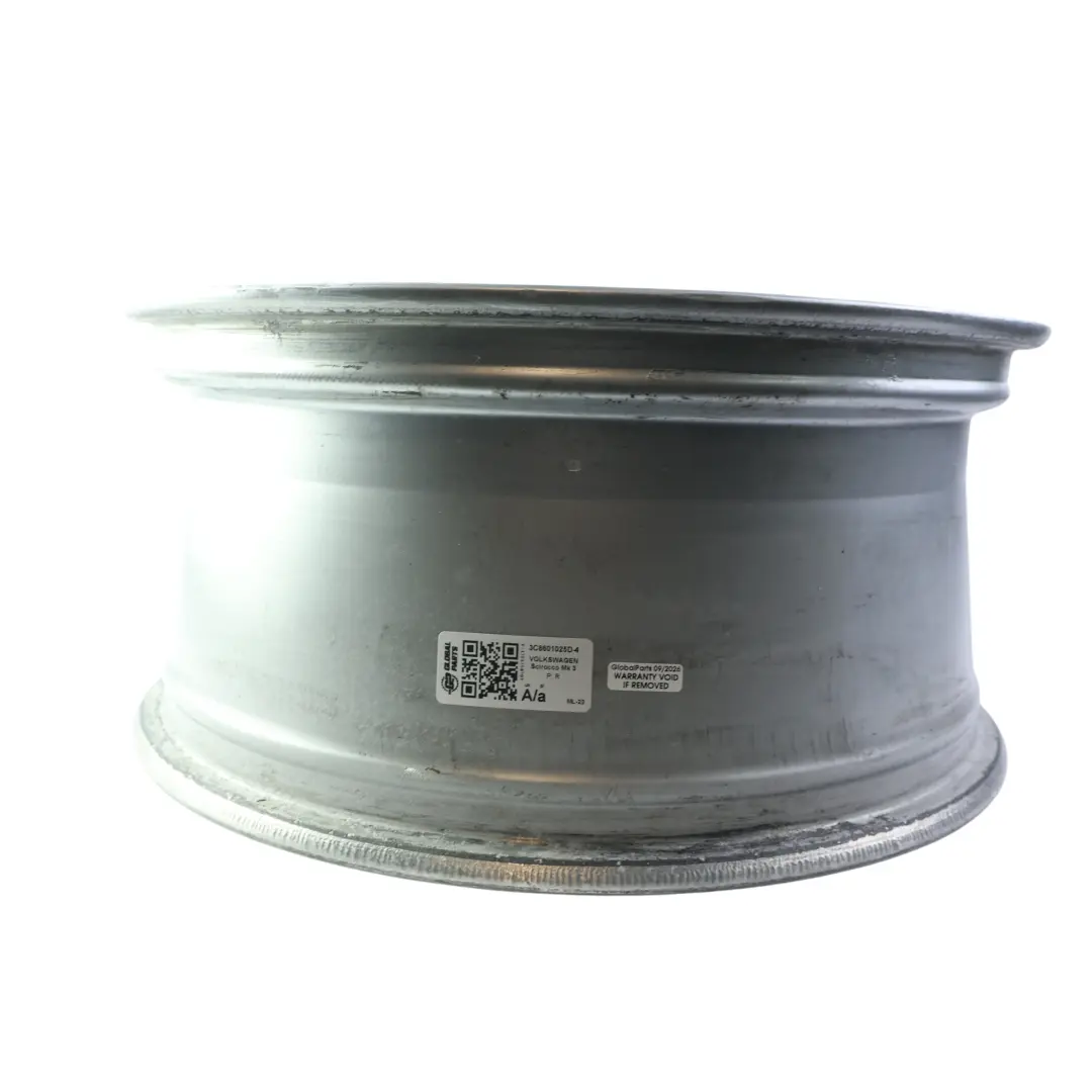 Mk3 Argento Cerchio In Lega 18" 8J ET:41 per Volkswagen Scirocco con numero di parte 3C8601025D Volkswagen Scirocco Mk3 Argento Cerchio In Lega 18" 8J ET:41 - SKU 3C8601025D-4 - Numero di parte 3C8601025D