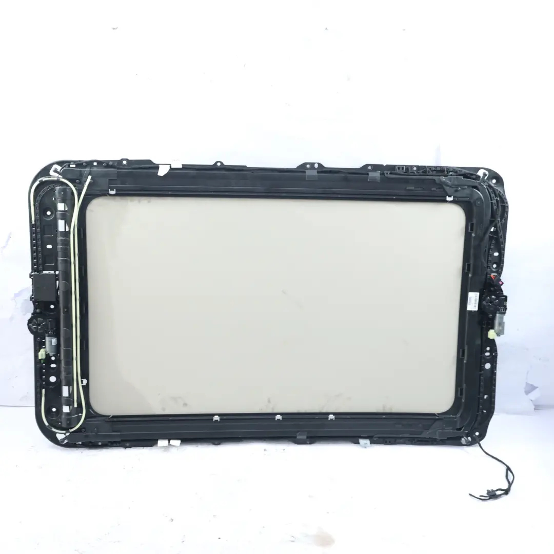 Skoda Superb B8 Szyberdach Panoramiczny Dach - SKU 3G9877049G - Numer Części 3G9877049G