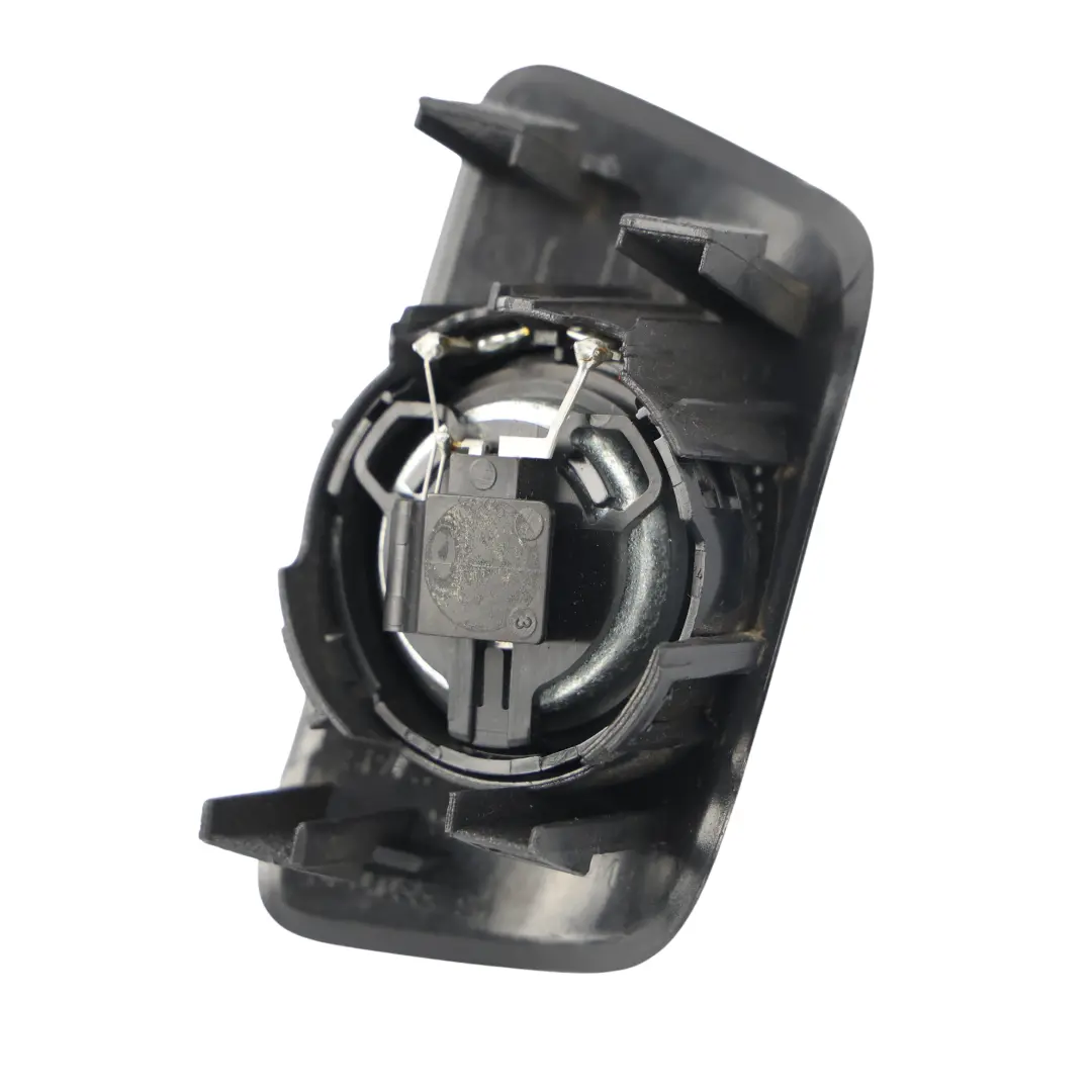 Kratka Głośnika Tweeter Tył Prawa Czarna do Seat Exeo o numerze 3R0035794 Seat Exeo Kratka Głośnika Tweeter Tył Prawa Czarna - SKU 3R0035794 - Numer Części 3R0035794